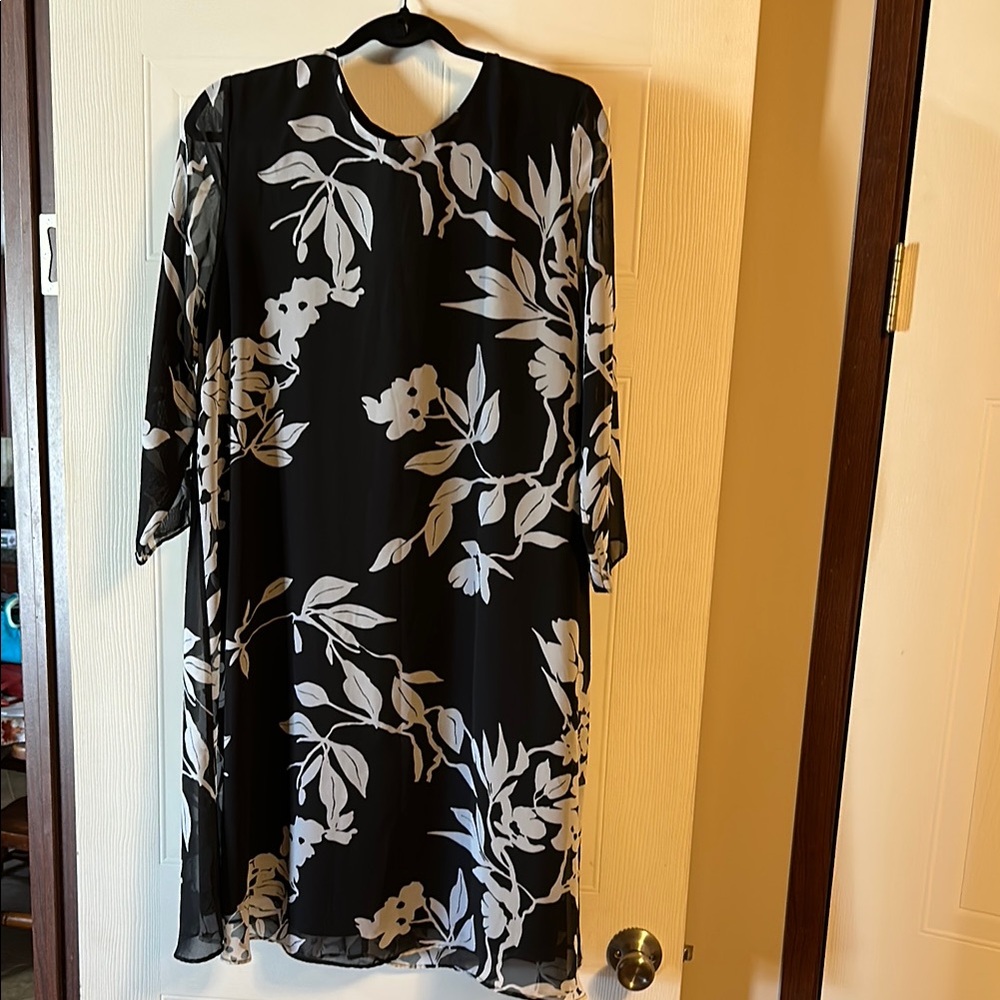 Elegant Black and White Floral Dress